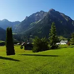 Vanessa Kleinwalsertal *