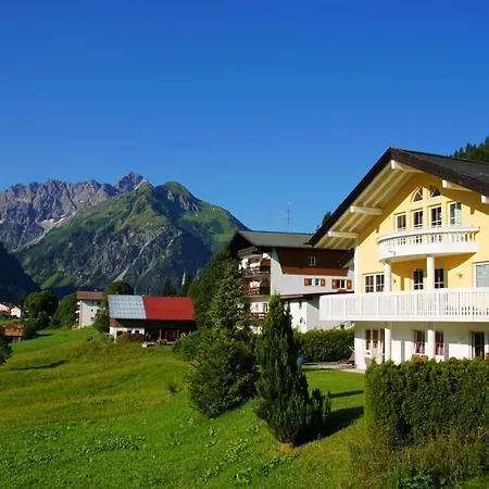 Vanessa Kleinwalsertal * Mittelberg